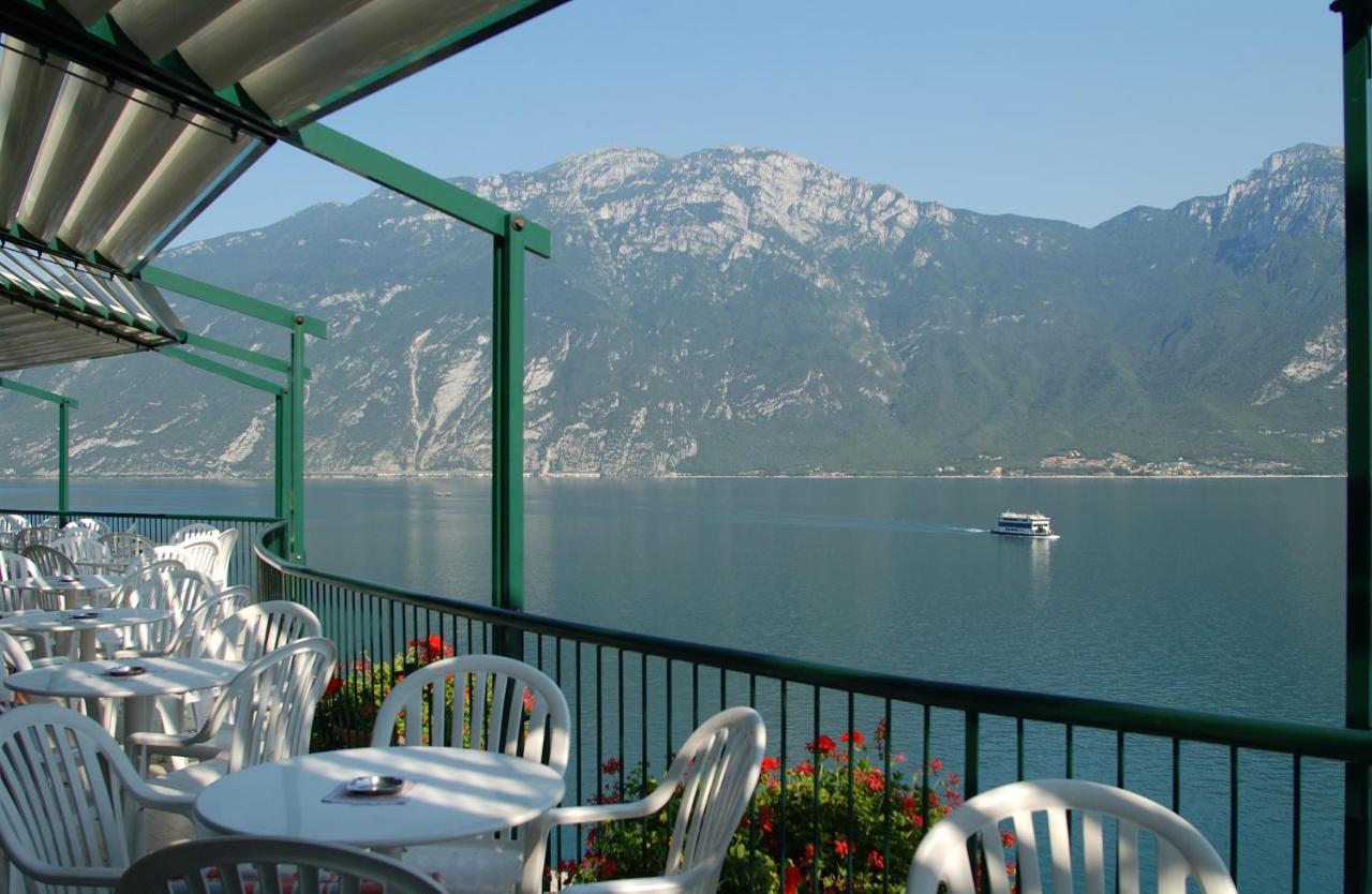 Hotel Astor Limone sul Garda Exterior foto