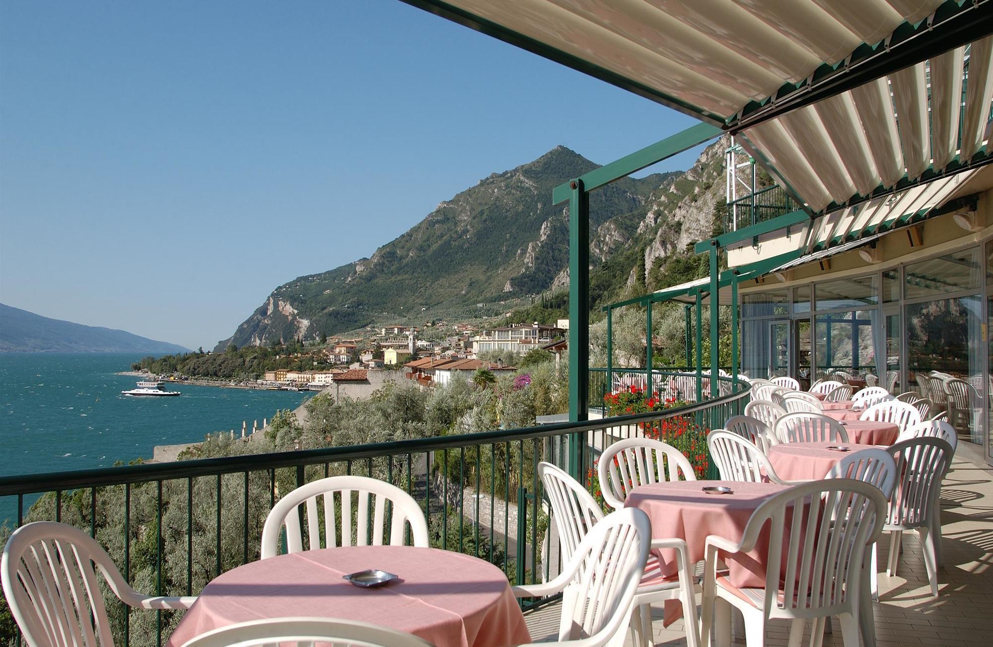 Hotel Astor Limone sul Garda Exterior foto